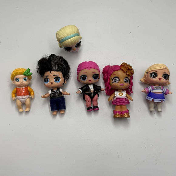 LOL‎ Surprise Mini Dolls Lot of 5 Dolls Miscellaneous W/ Clothes And Shoes - Picture 1 of 2